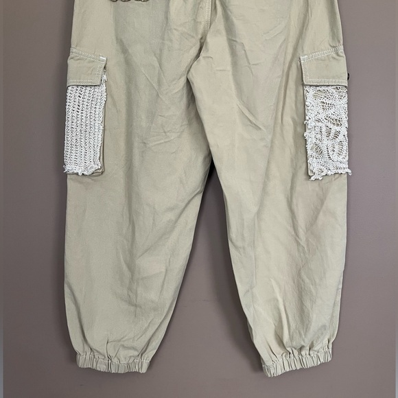 {POL} Crochet Detail Twill Cargo Jogger in Beige - Womens Medium - Picture 7 of 10